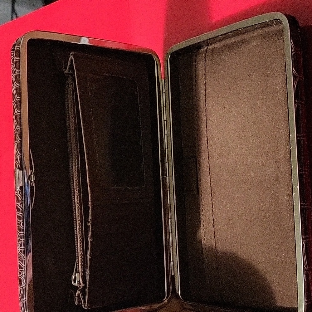 Wallet - Picture 7 of 10